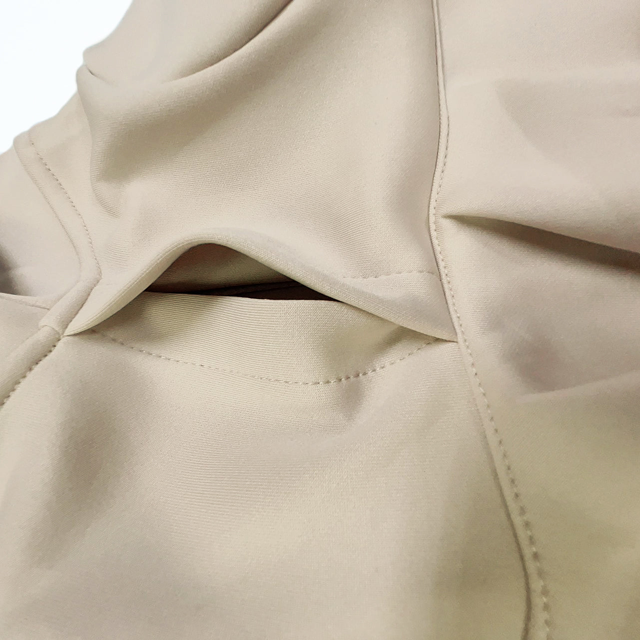 バックフレアZIPパーカー